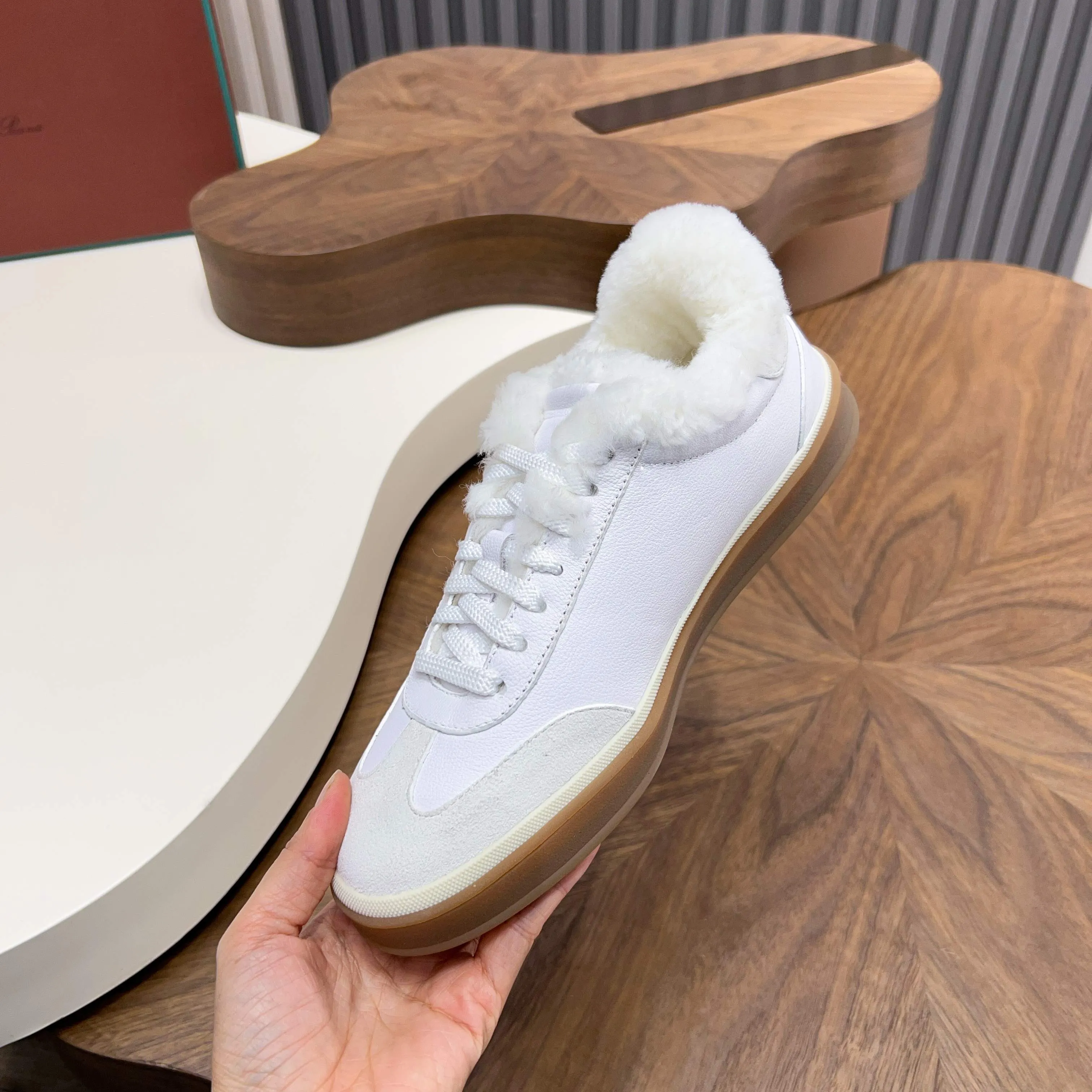 💰740 Loro Piana - Classic casual wool shoes, men's lace-up casual shoes and sneakers, high-quality lightweight and comfortable fabrics, suitable for outdoor leisure, the color is young and energetic, and it looks great with sportswear or casual suits! Code number: 39-44 (45, 46, can be customized)